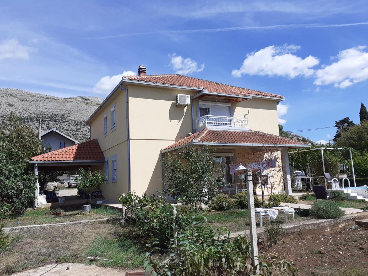 Hacienda TOHOLJ Hotell Trebinje Exteriör bild