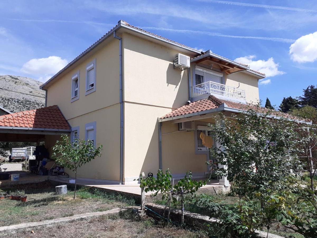 Hacienda TOHOLJ Hotell Trebinje Exteriör bild